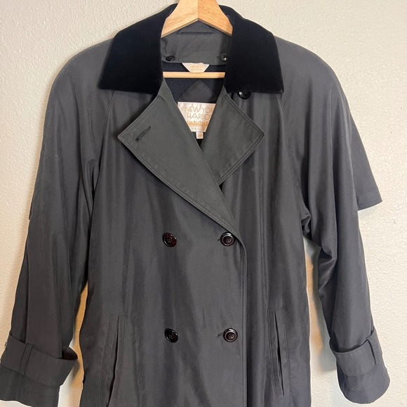 Black Long Trench Coat with Removable Wool Liner & Velvet Collar - Picture 2 of 12